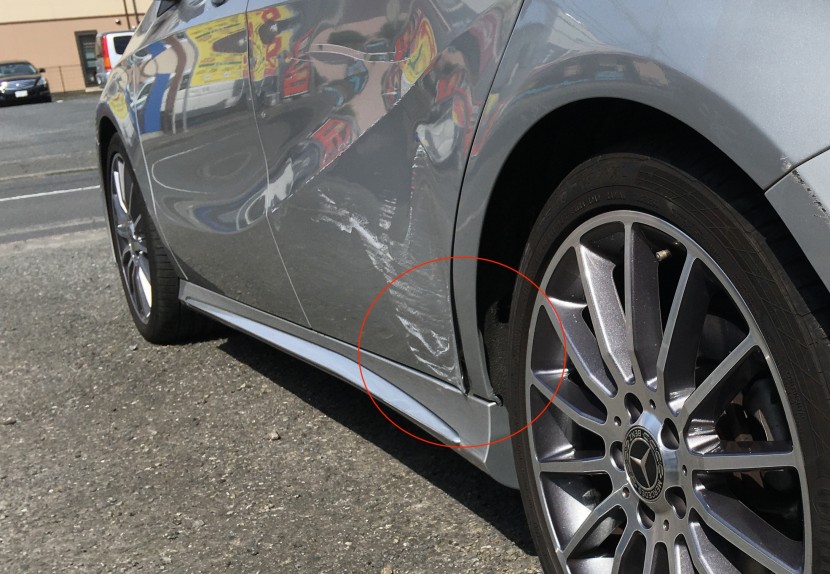 ベンツAクラス板金修理！事故車にならず価値を下げない傷ヘコミ板金塗装技術。