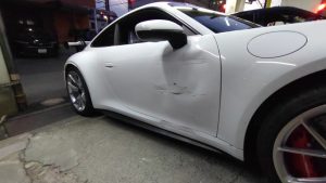ポルシェ 911GT3／オールアルミボディでも修復歴なしで美しく板金塗装で修理！